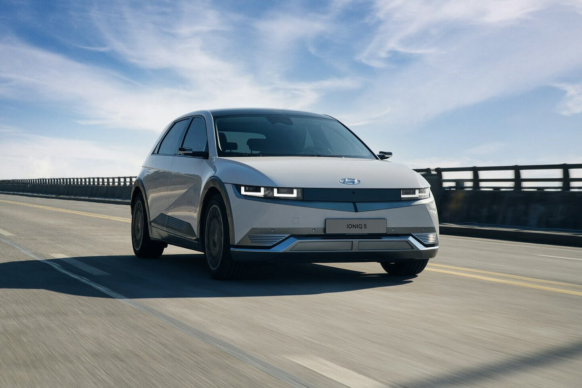 Cât consumă o mașină electrică la 100 km - diferențe între modele și condiții de drum - Alternativo.RO