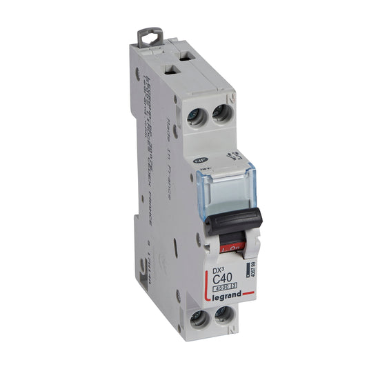 Disjunctor DX³, fază+nul, 40A, curba C, 4.5kA, 1 modul, Legrand 406799