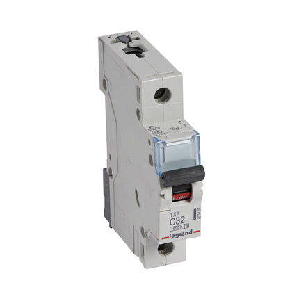 Intrerupator automat TX³, 1 pol, 32A, curba C, 6kA, 1 modul, Legrand 403437, , alternativo.ro