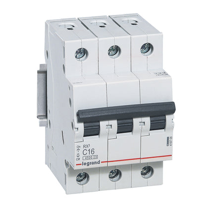 Intrerupator automat RX³, tripolar, 16A, curba C, 4.5kA, 3 module, Legrand 419708, alternativo.ro