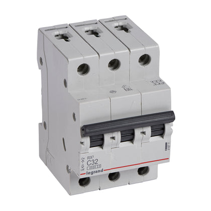 Intrerupator automat RX³, tripolar, 32A, curba C, 4.5kA, 3 module, Legrand 419711, , alternativo.ro