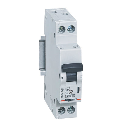Sigurantă automată RX³, fază+nul, 32A, curbă C, 4500A, 1 modul, Legrand 419952, , alternativo.ro