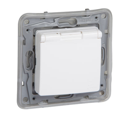 Priza simpla, cu contact de protectie 2P+T, 16A, cu capac, IP44, alb, Niloe 764531, , alternativo.ro