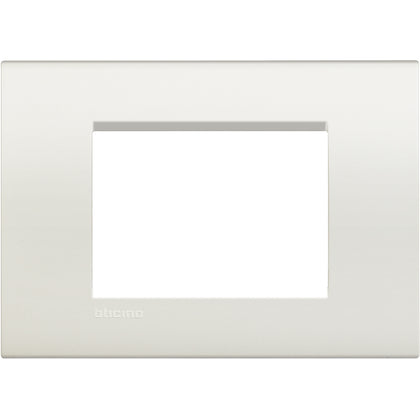 Rama ornament, 3 module, finisaj Alb, Living Light LNA4803BI, alternativo.ro